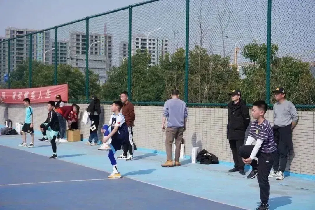 篮球教练如何制定总决赛的长期发展计划_1